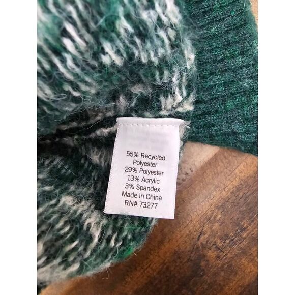 Croft & Barrow Jacquard Sweater Green Christmas Grandpa Core V Neck Size M - Picture 5 of 8